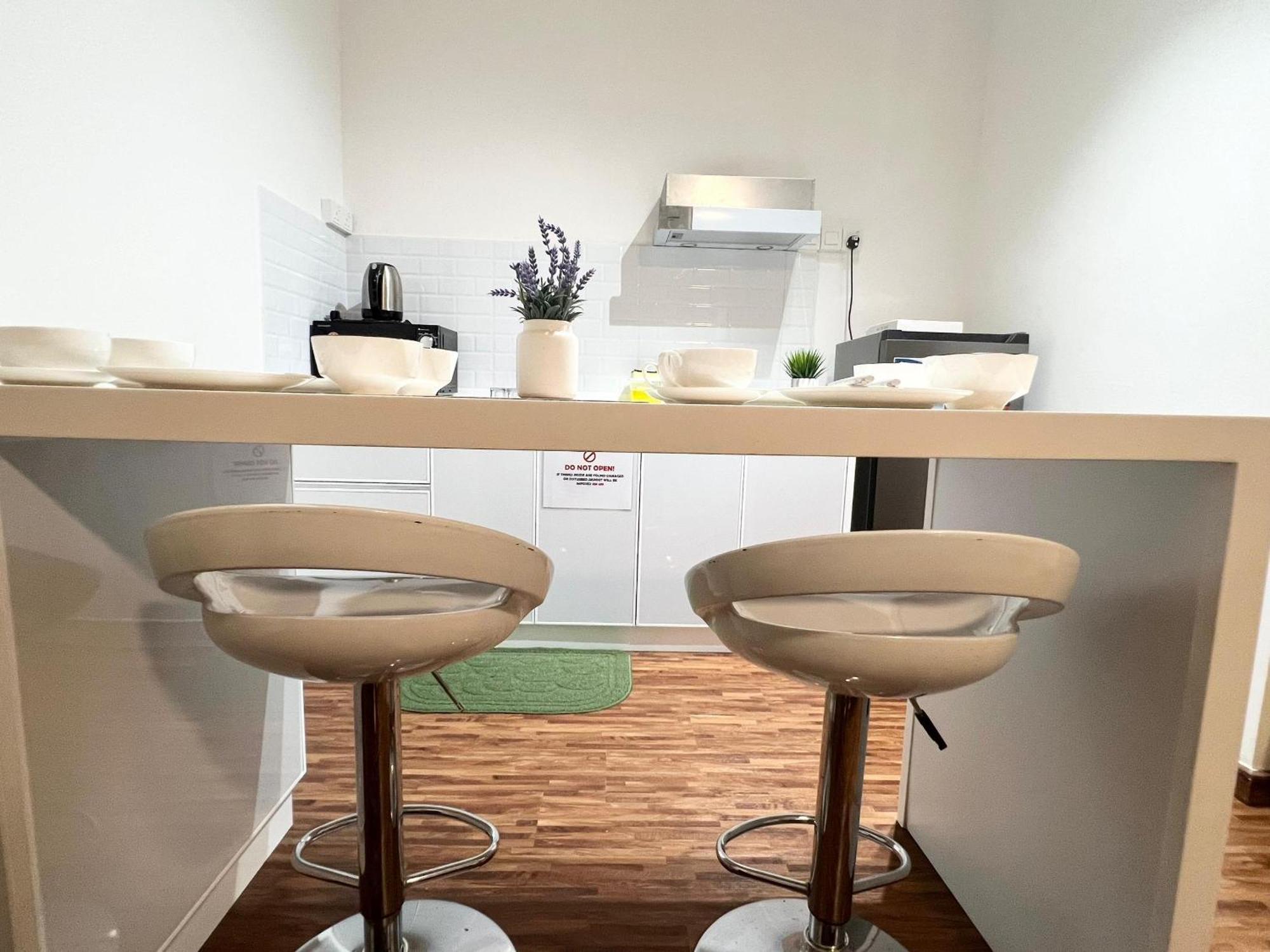 K Avenue Deluxe 4-5pax 5min To Kkia Apartment